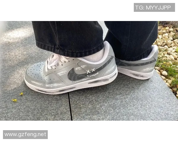 足球明星涂鸦鞋子名称揭秘让你了解潮流与运动的完美结合